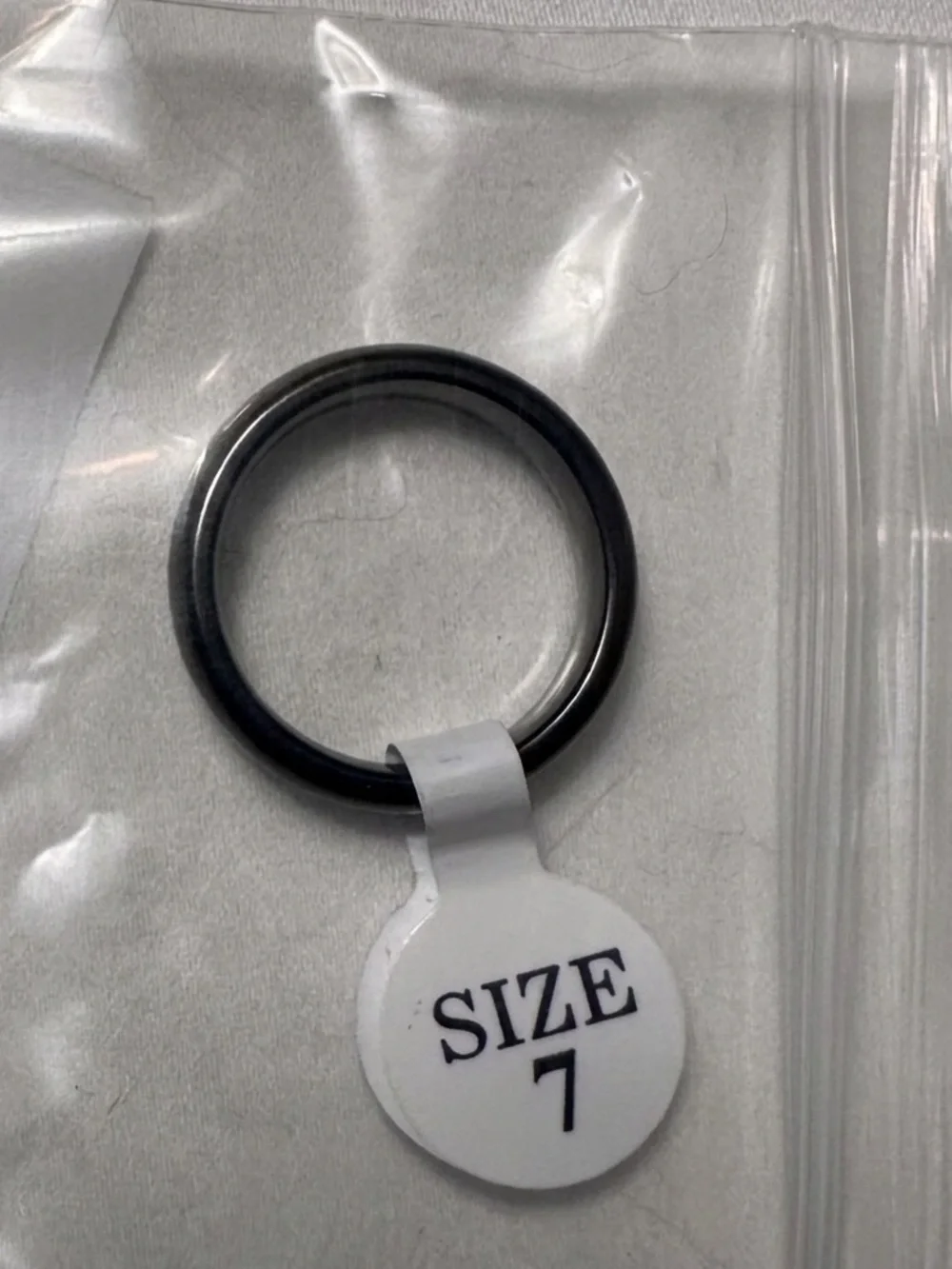 NWT Black Handmade Ceramic Solid Band Ring Size 7 Glossy Minimalist Statement
